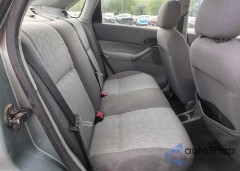 2005 Ford Focus Zx4 z USA, uszkodzony, nr VIN 1FAFP34N65W302383